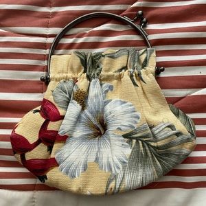 Cute handbag from Hawaii 🌺